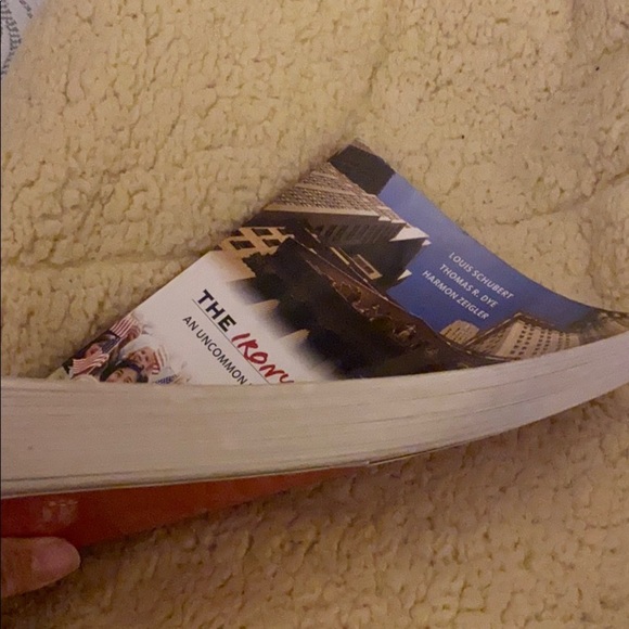 Book - Picture 4 of 4